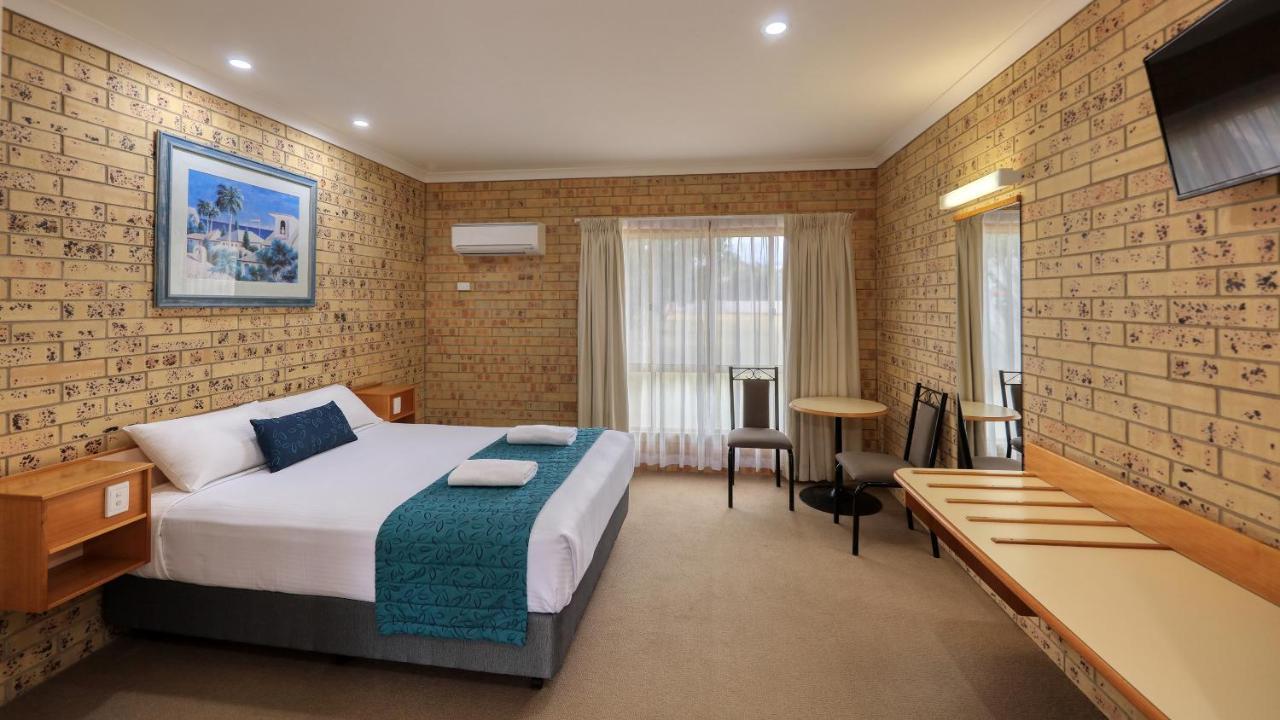 Mulga Country Motor Inn Charleville Esterno foto