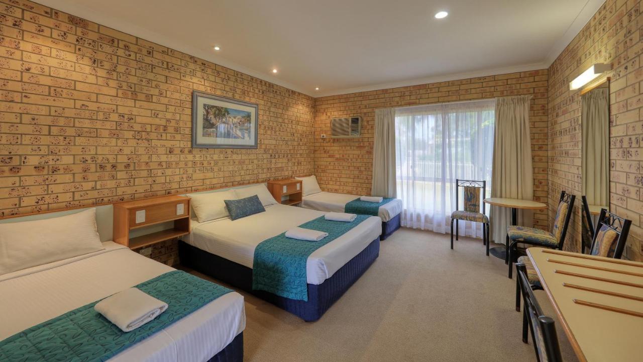 Mulga Country Motor Inn Charleville Esterno foto