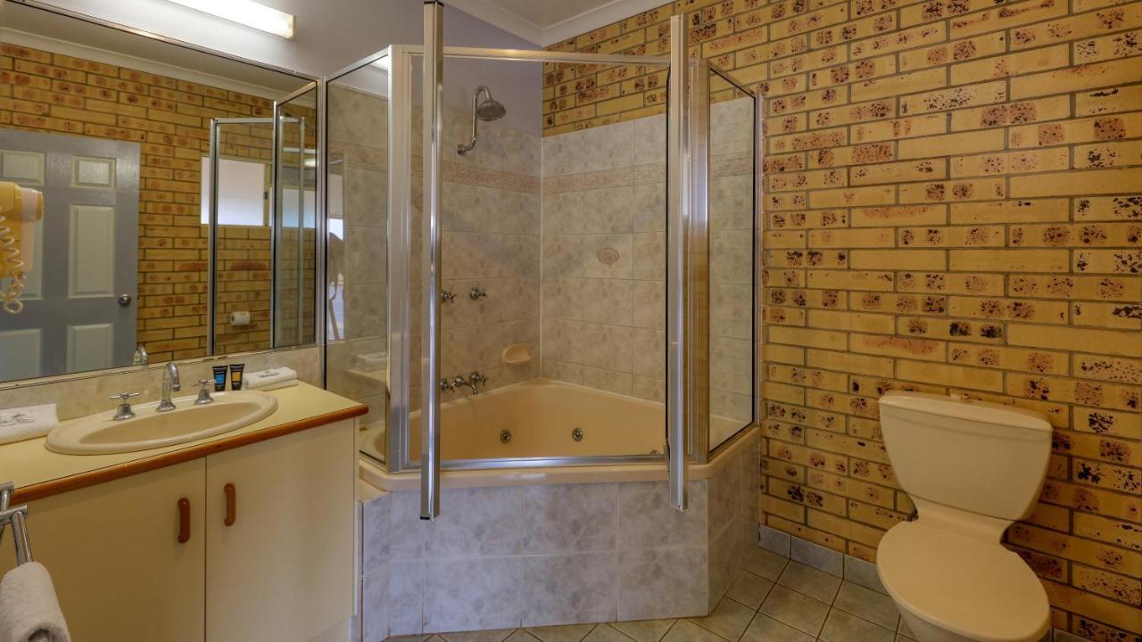 Mulga Country Motor Inn Charleville Esterno foto