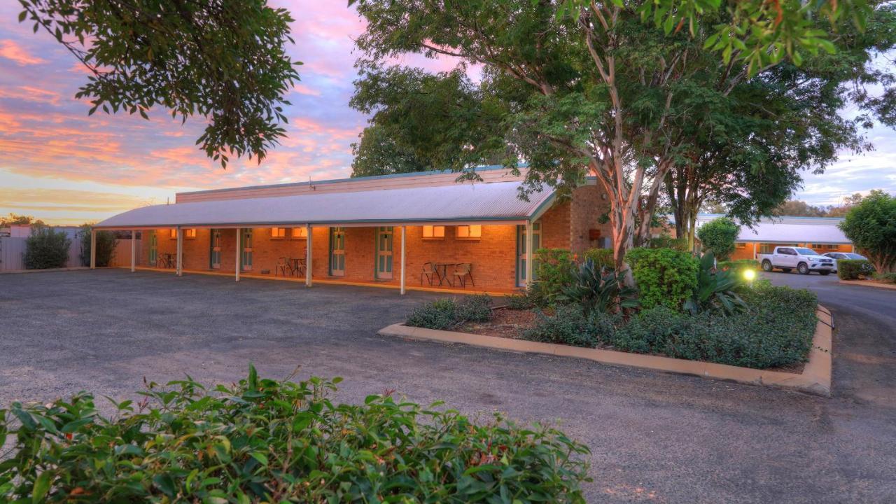 Mulga Country Motor Inn Charleville Esterno foto