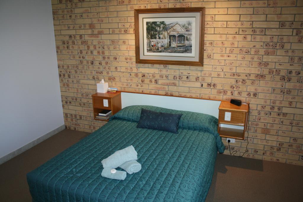 Mulga Country Motor Inn Charleville Esterno foto